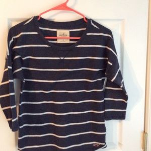 Hollister Top Small